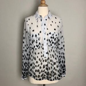 💙Patterned button up shirt💙